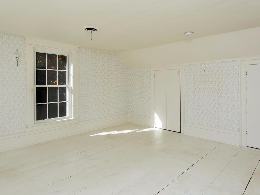 153 Flying Point Road Freeport, ME 04032 - Photo 22 of 27 Bedroom