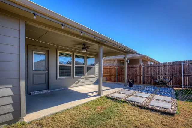 $2,195 | 16513 Milwaukee Street, Justin, TX 76247