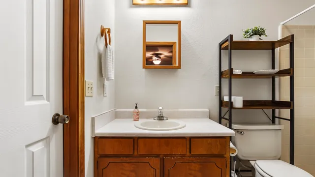 a view of walk in closet