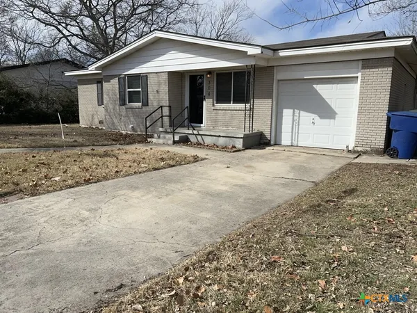 $1,350 | 304 Oak Street, Copperas Cove, TX 76522