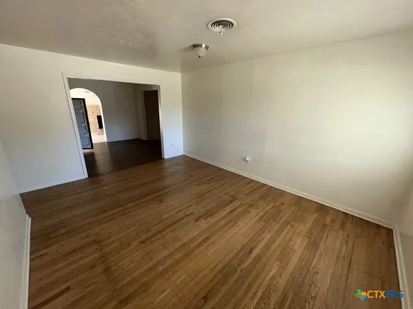 $1,350 | 304 Oak Street, Copperas Cove, TX 76522