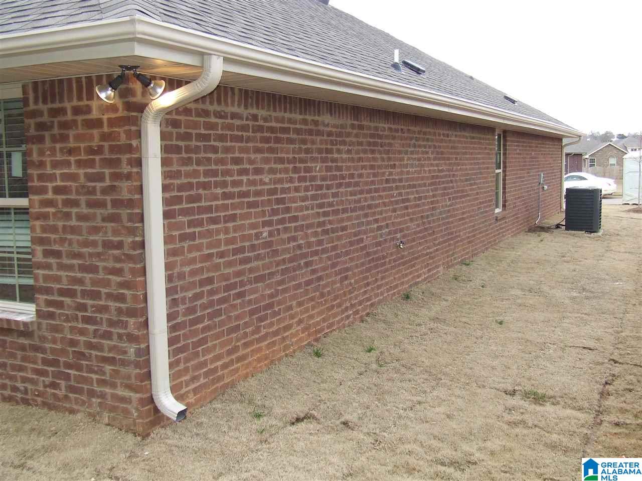 348 Vincent Street Alabaster, AL 35007 - Photo 7 of 34