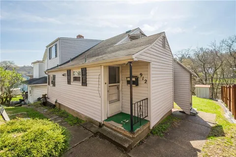 $140,000 | 912 Hillsboro Street, Pittsburgh, PA 15204