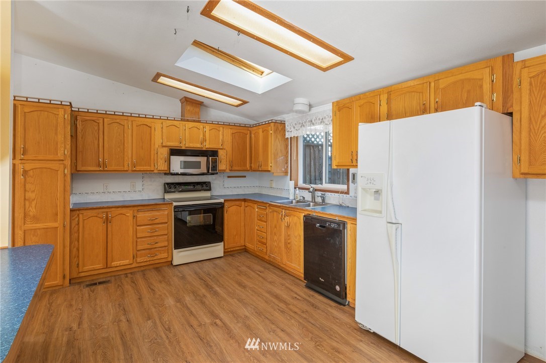 552 Liljedahl Road Port Angeles, WA 98363 - Photo 5 of 29 Gallery Image 5