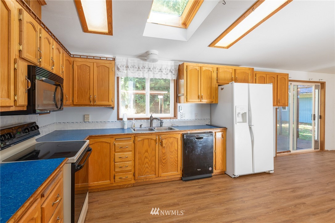 552 Liljedahl Road Port Angeles, WA 98363 - Photo 6 of 29 Gallery Image 6