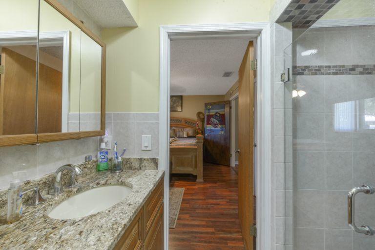 314 Akron Road Lake Worth, FL 33467 - Photo 12 of 28 Bath Room 02