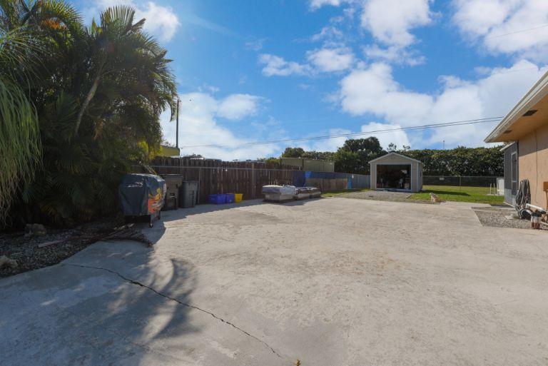 314 Akron Road Lake Worth, FL 33467 - Photo 21 of 28 Rear 01