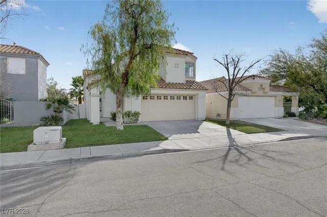 $564,999 | 1840 Shirewick Drive, Las Vegas, NV 89117