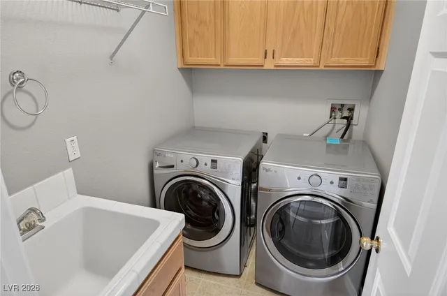 $564,999 | 1840 Shirewick Drive, Las Vegas, NV 89117