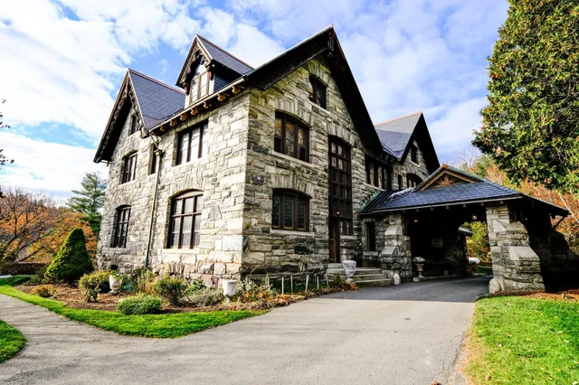 $635,000 | 44 Freeman Road, Unit B2, Cavendish, VT 05153