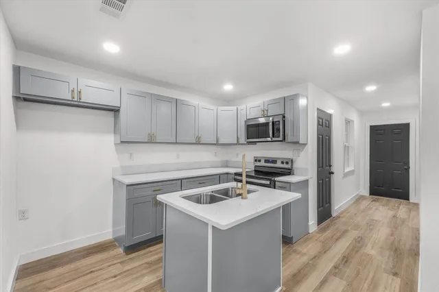 $280,000 | 3301 Hedrick Street, Fort Worth, TX 76111