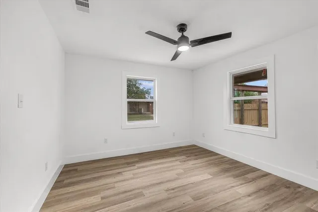 $280,000 | 3301 Hedrick Street, Fort Worth, TX 76111