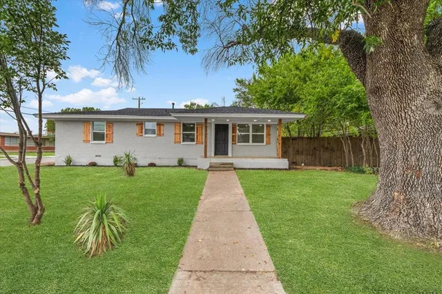 $280,000 | 3301 Hedrick Street, Fort Worth, TX 76111