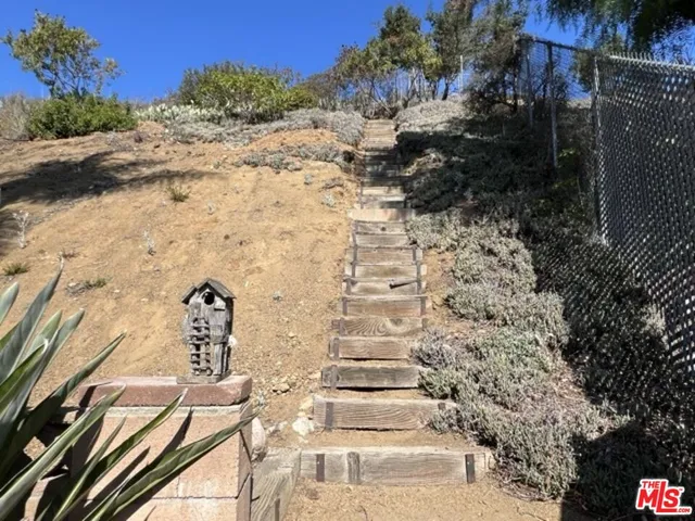 $6,800 | 729 Kenmore Circle, Newbury Park, CA 91320