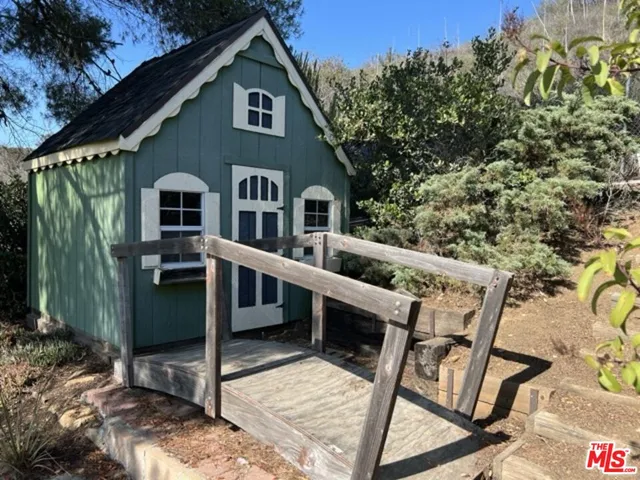 $6,800 | 729 Kenmore Circle, Newbury Park, CA 91320