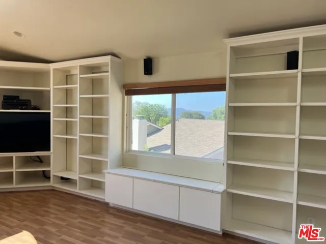 $6,800 | 729 Kenmore Circle, Newbury Park, CA 91320