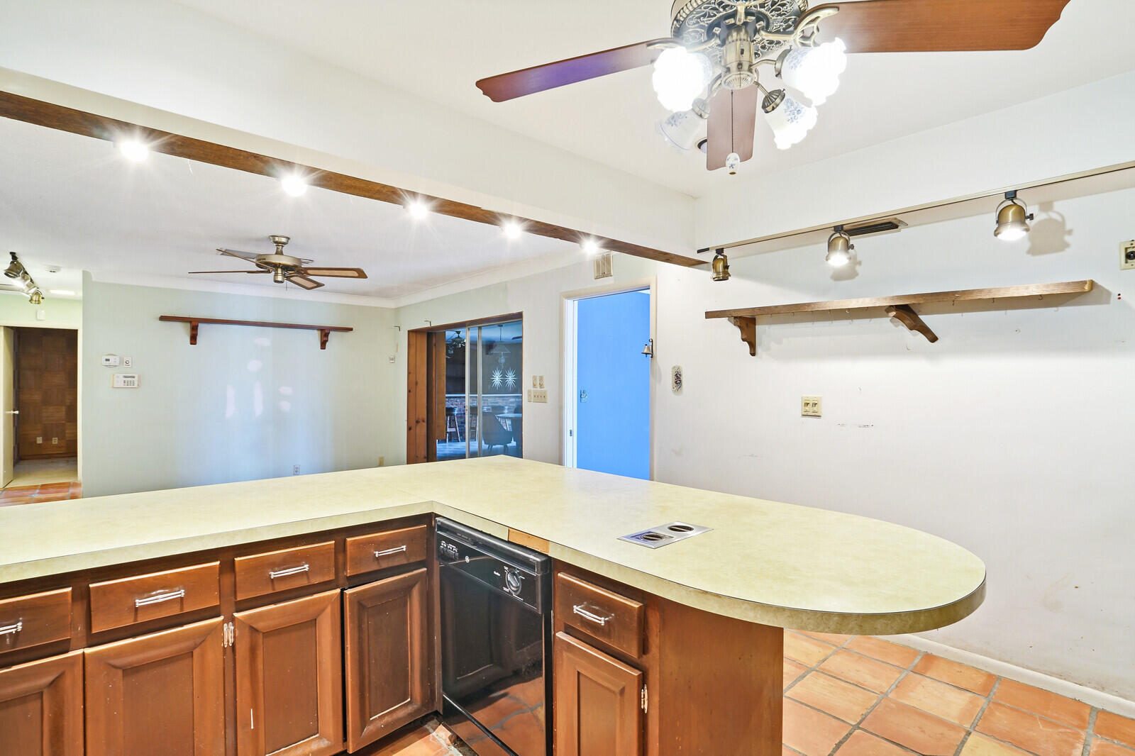 5119 Belvedere Road Haverhill, FL 33417 - Photo 11 of 28 15_Image_15_mls
