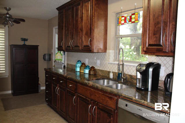 10375 Russ Road Daphne, AL 36526 - Photo 14 of 25 Stainless sink, upgraded plumbing fixures