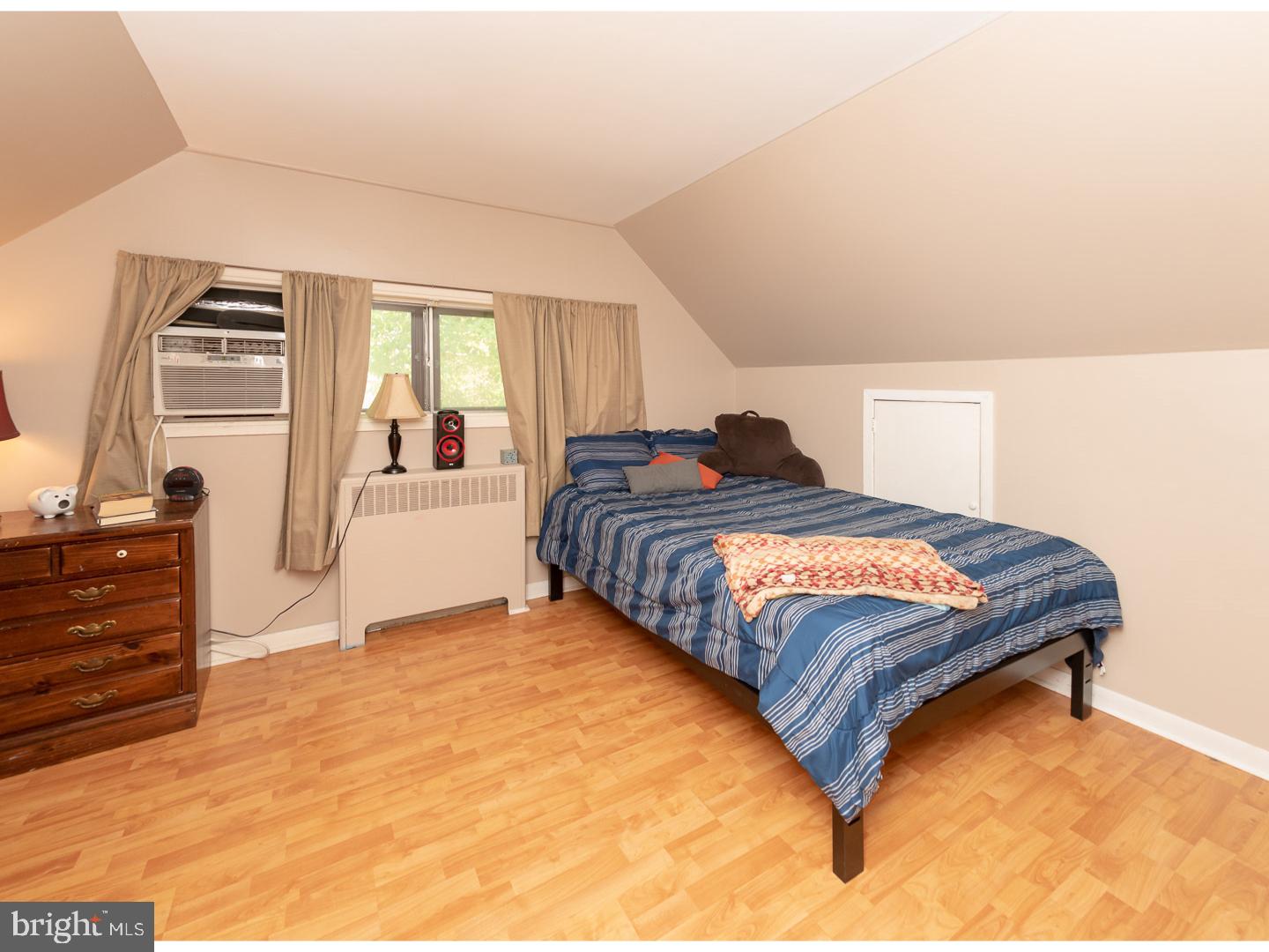 29 Calicobush Road Levittown, PA 19057 - Photo 17 of 25 Bedroom 2