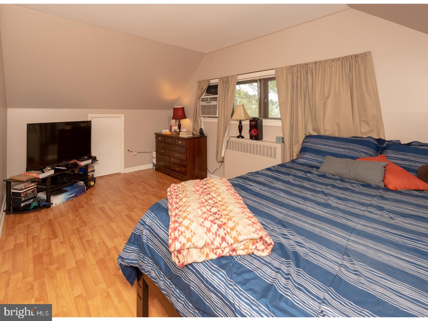 29 Calicobush Road Levittown, PA 19057 - Photo 19 of 25 Bedroom 2