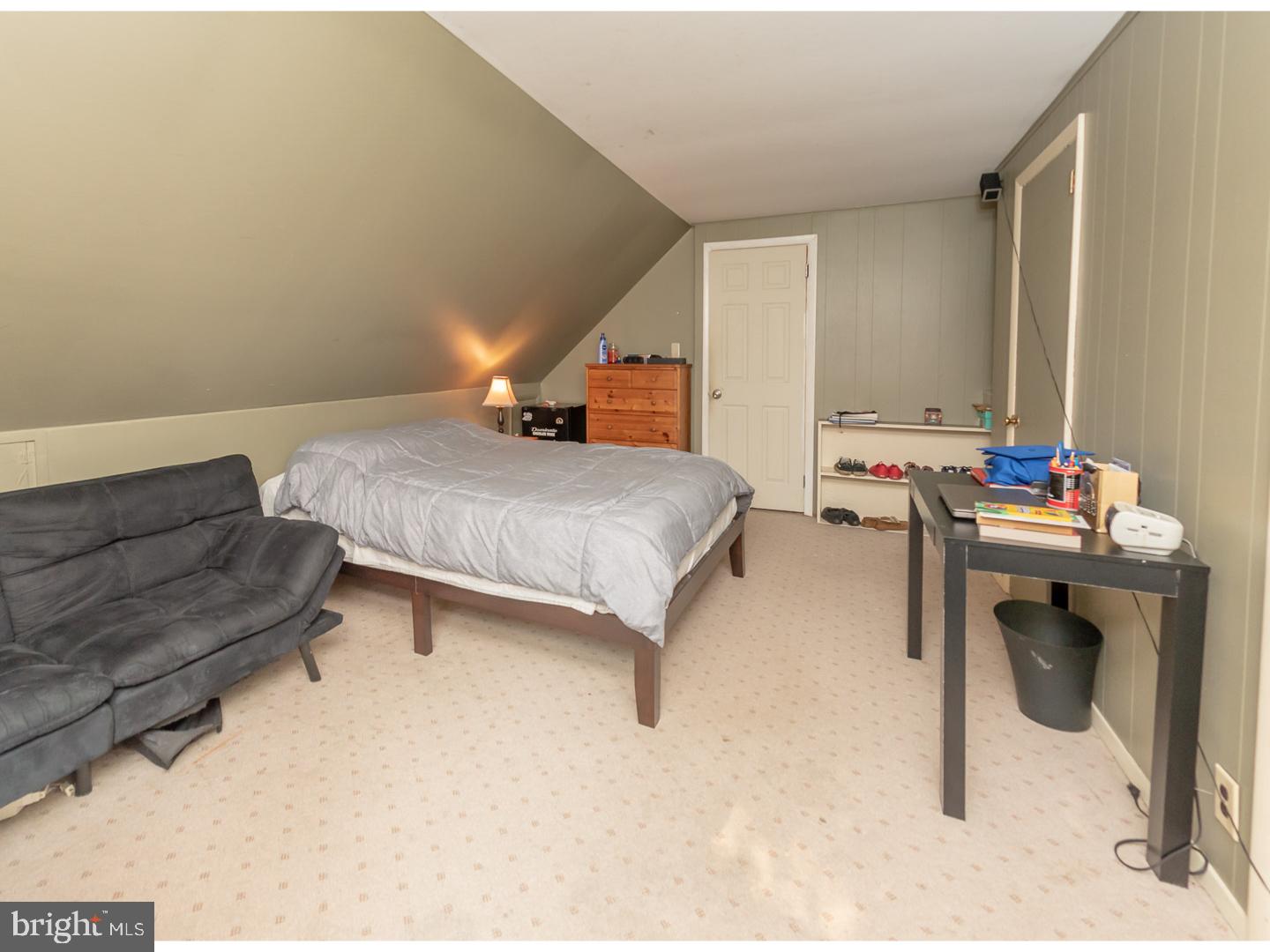 29 Calicobush Road Levittown, PA 19057 - Photo 20 of 25 Bedroom 3