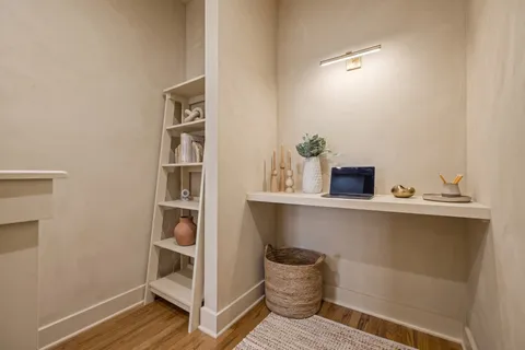 $274,990 | 100 Thompson Lane, Unit 6, Nashville, TN 37211