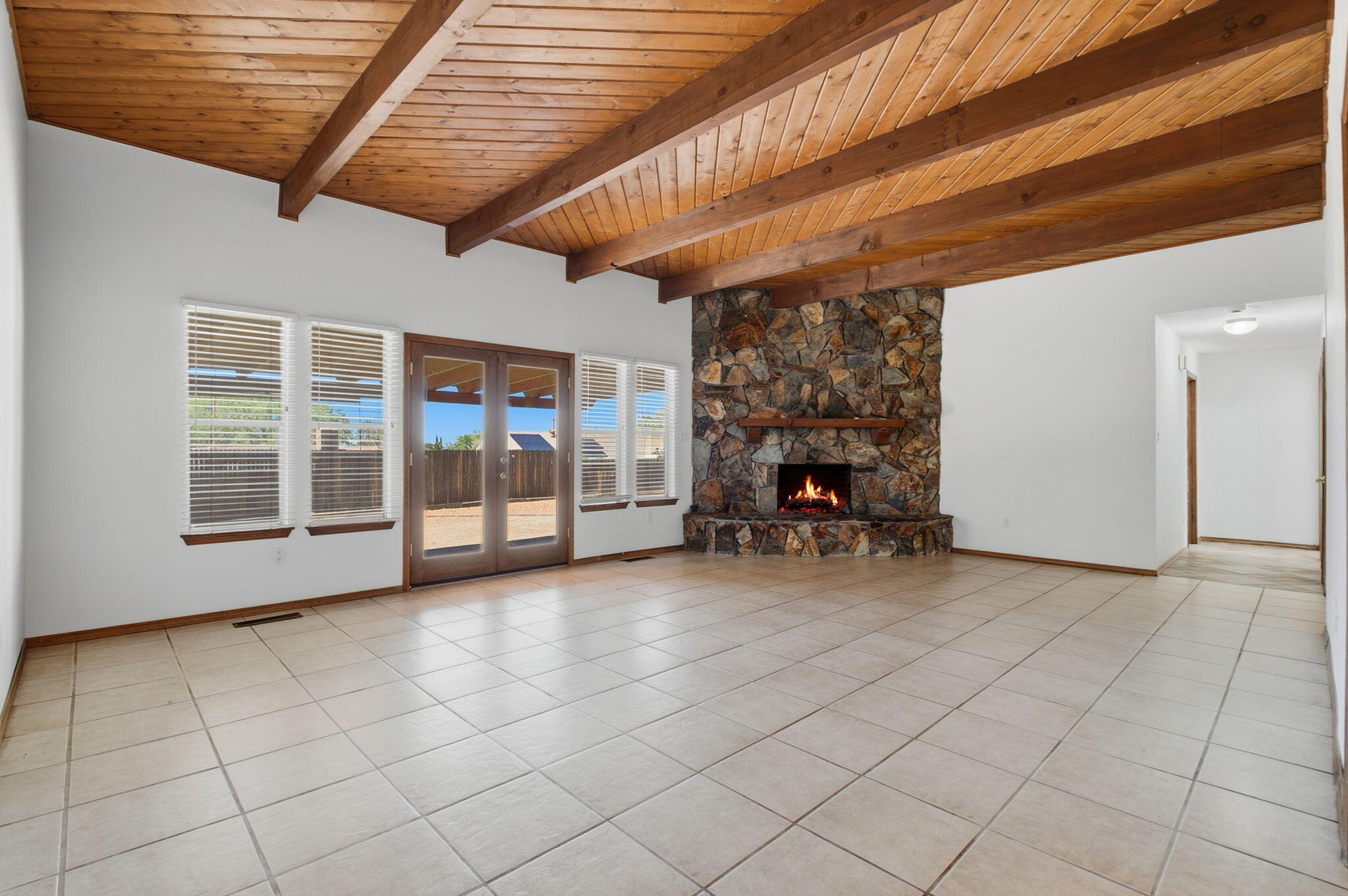 7309 Capulin Road Northeast Albuquerque, NM 87109 - Photo 6 of 40 Gallery Image 6