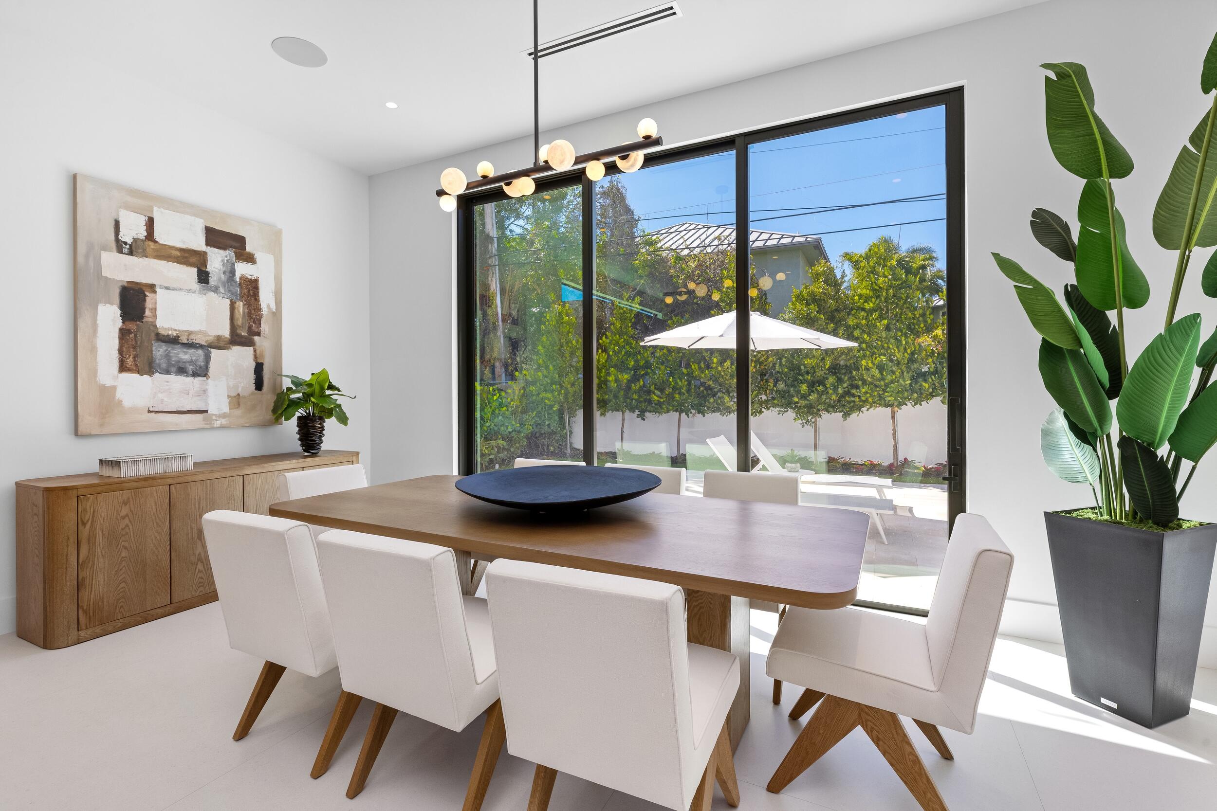 1051 Northeast 2nd Terrace Boca Raton, FL 33432 - Photo 15 of 51 Dining