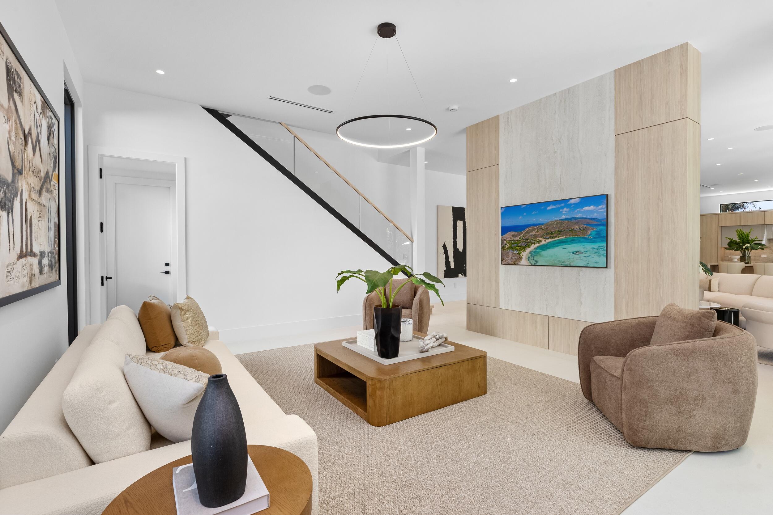 1051 Northeast 2nd Terrace Boca Raton, FL 33432 - Photo 28 of 51 Club Room