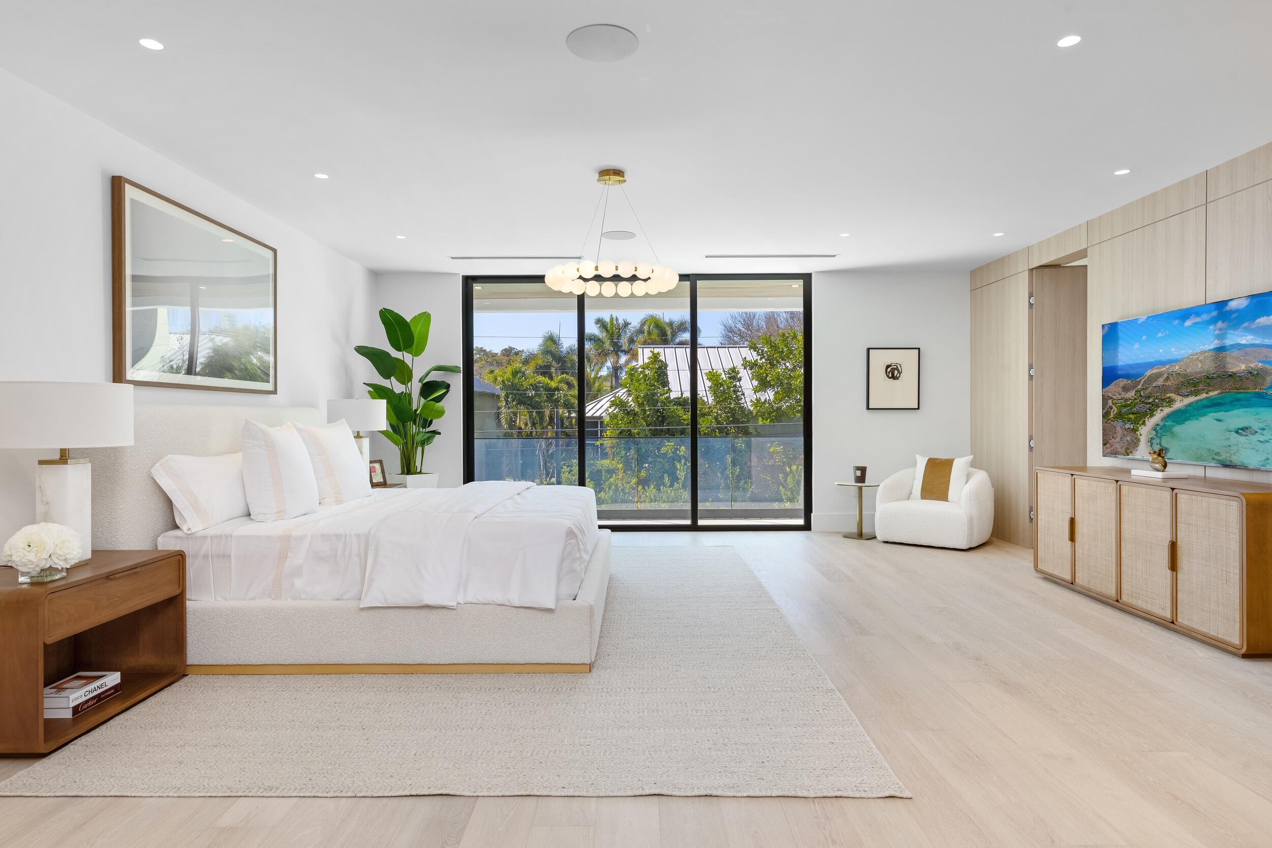 1051 Northeast 2nd Terrace Boca Raton, FL 33432 - Photo 32 of 51 Primary Suite