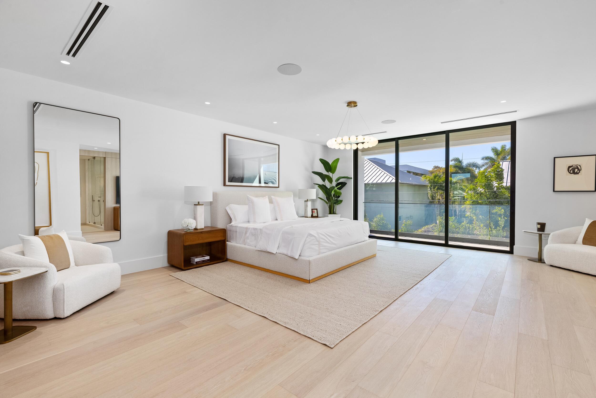 1051 Northeast 2nd Terrace Boca Raton, FL 33432 - Photo 33 of 51 Primary Suite