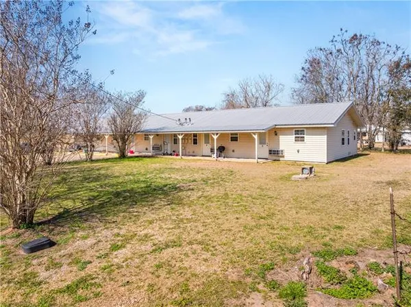 $293,000 | 3598 Highway 452, Marksville, LA 71351