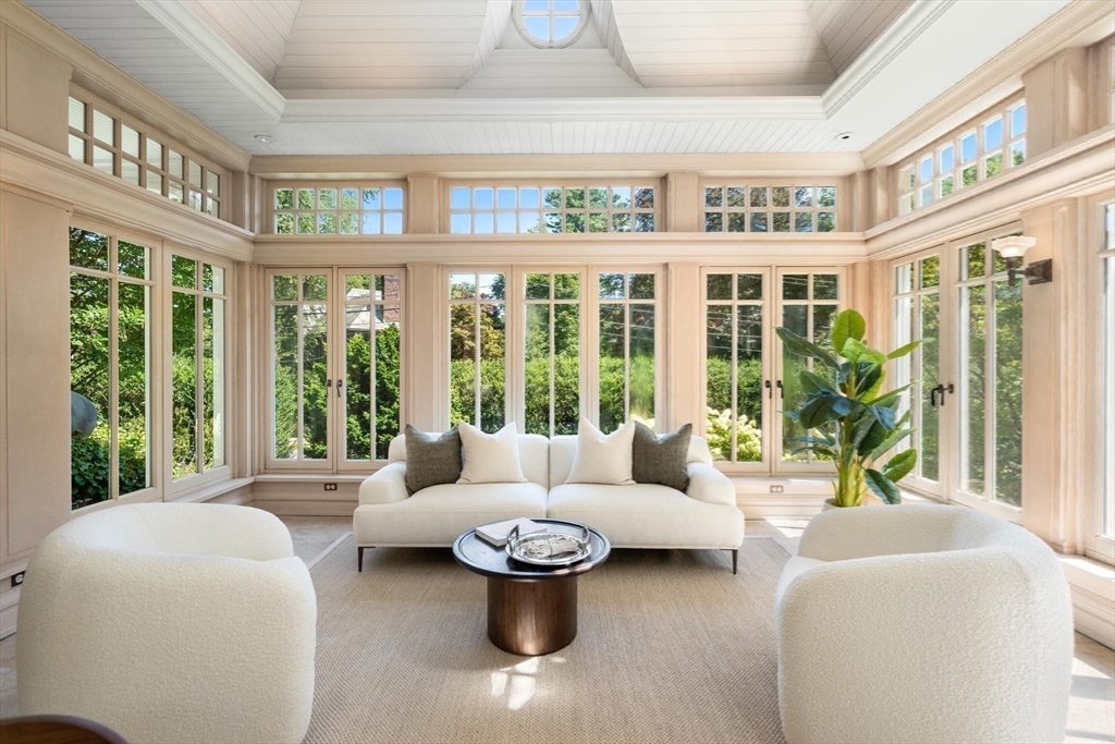 87 Hammond Street Newton, MA 02467 - Photo 22 of 40