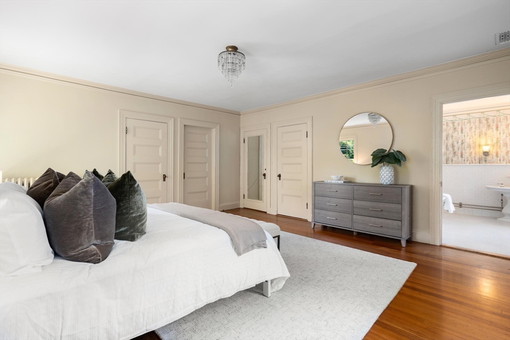 87 Hammond Street Newton, MA 02467 - Photo 27 of 40