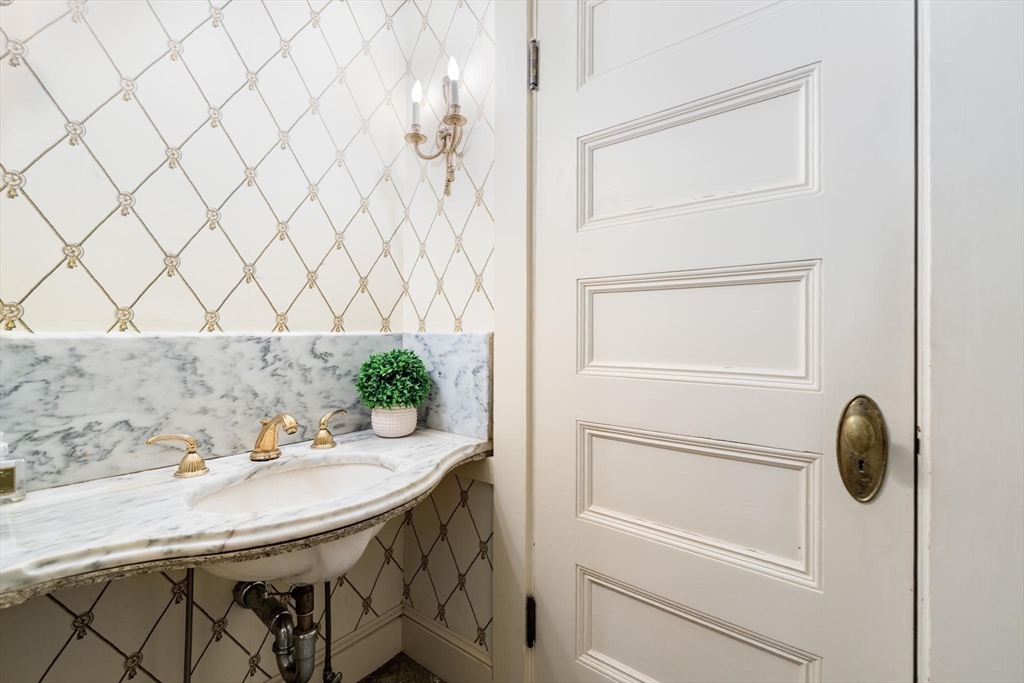 87 Hammond Street Newton, MA 02467 - Photo 40 of 40