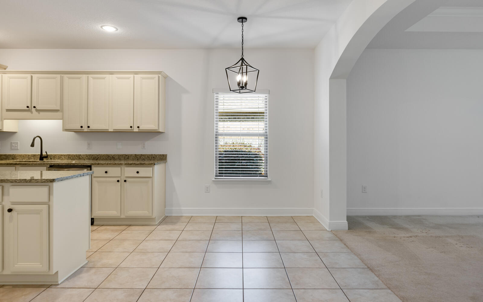 379 Whitman Way Freeport, FL 32439 - Photo 9 of 82 379WhitmanWay-6