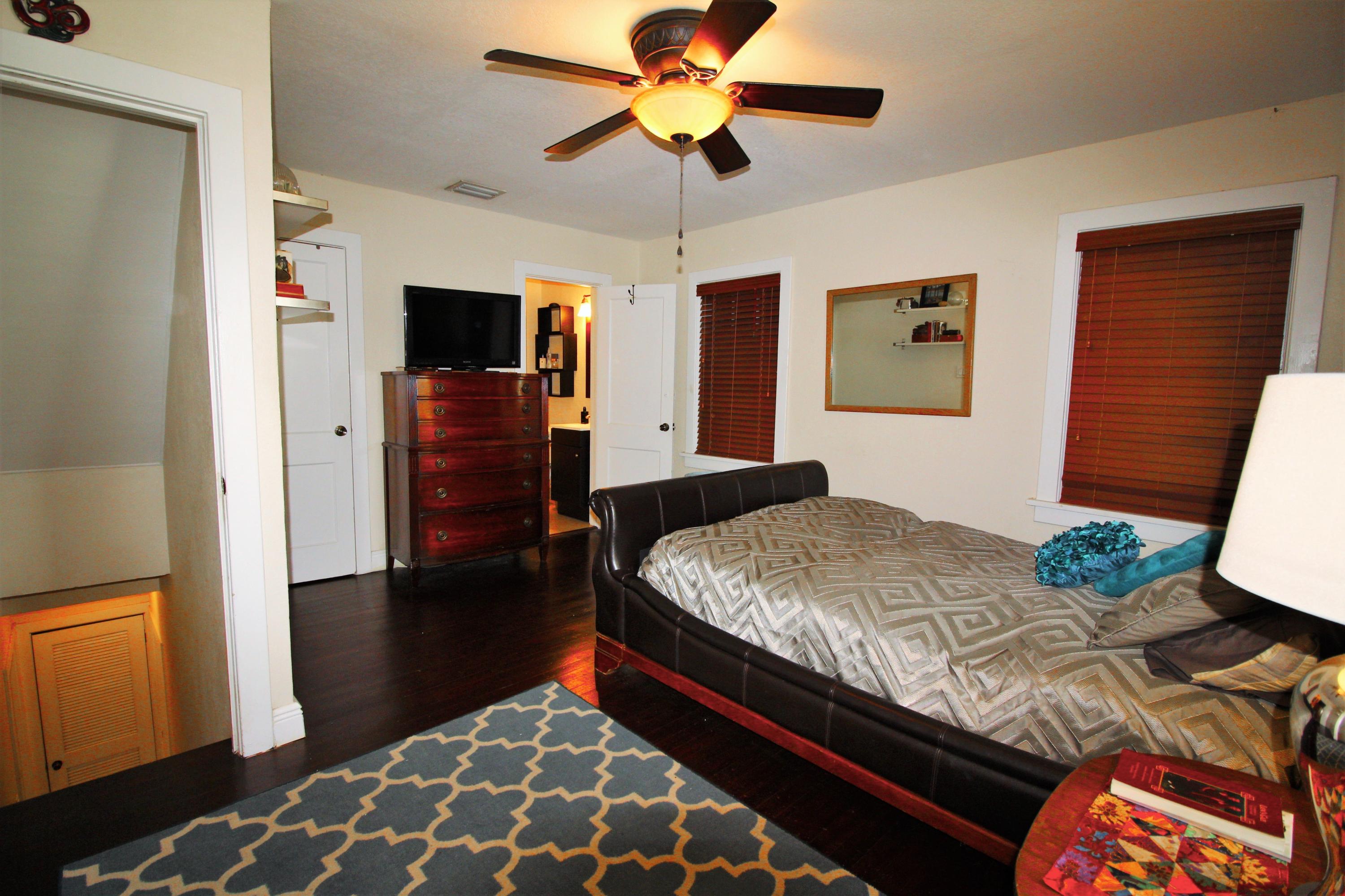 909 Andrews Road West Palm Beach, FL 33405 - Photo 17 of 33 Master bedroom