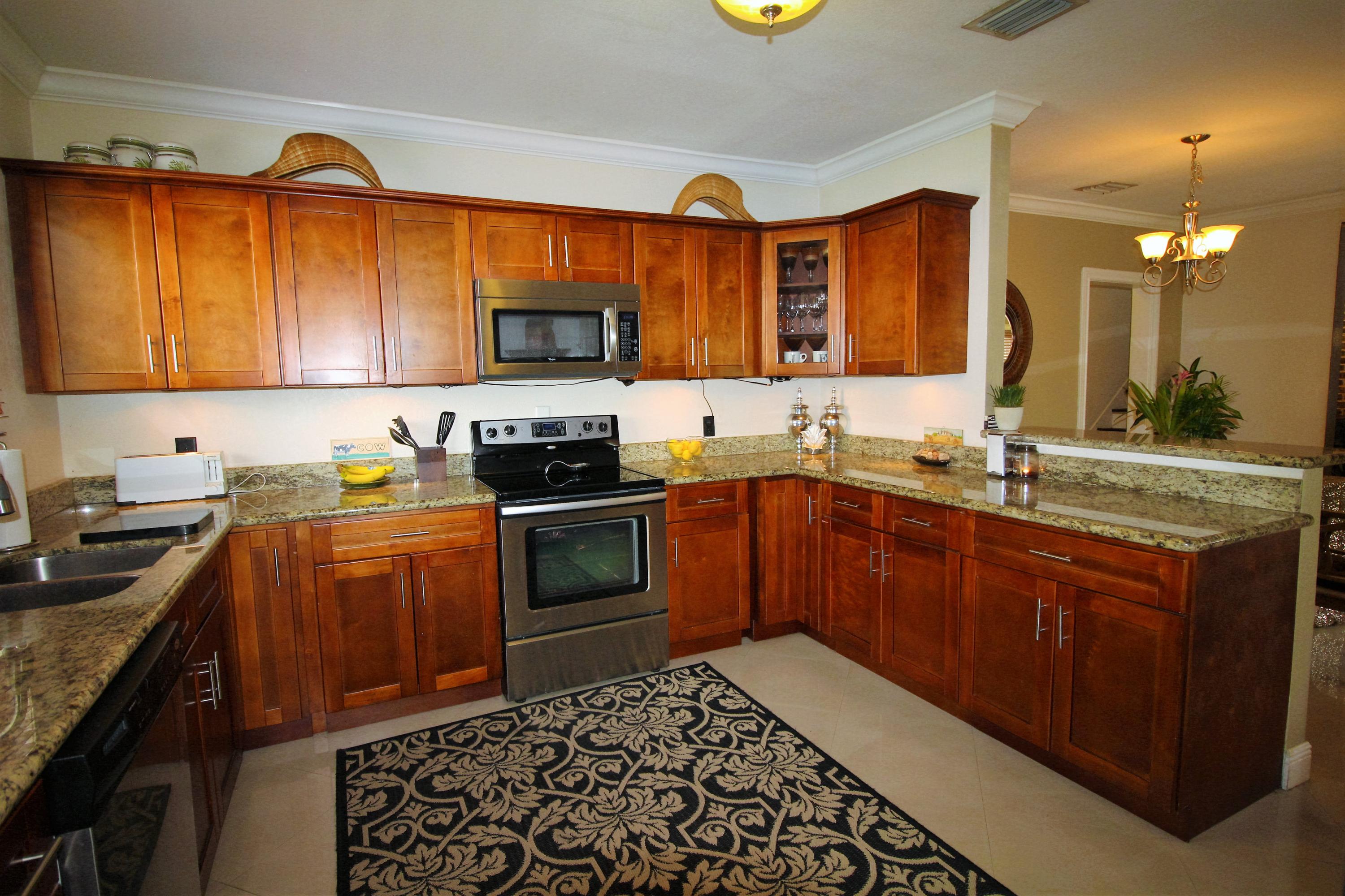 909 Andrews Road West Palm Beach, FL 33405 - Photo 8 of 33 Kitchen