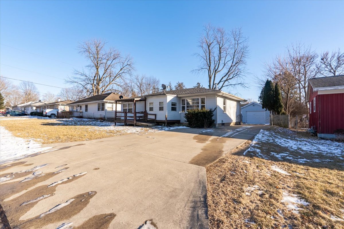 111 West Cypress Street Normal, IL 61761 - Photo 1 of 26 a front view of a house with a yard and trees