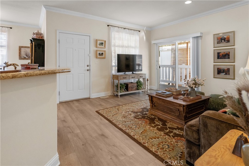 6480 Katherine, Unit 63 Simi Valley, CA 93063 - Photo 9 of 44