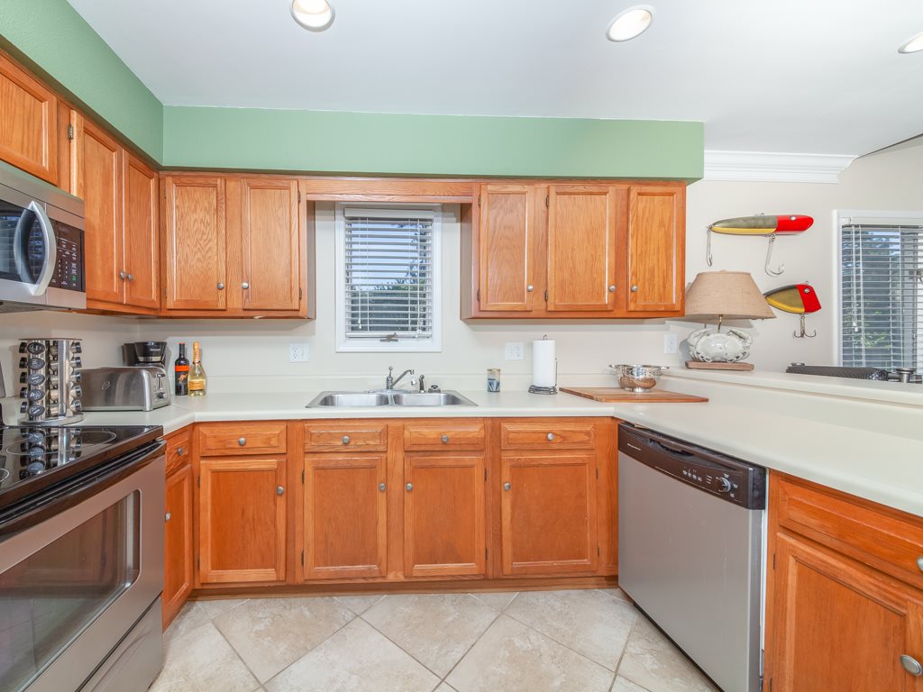 1701 Regency Road, Unit 112 Gulf Shores, AL 36542 - Photo 15 of 33 Kitchen