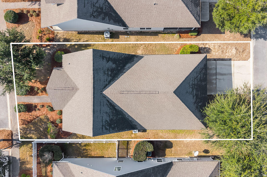 108 Nelly Street Freeport, FL 32439 - Photo 25 of 59 a view of outdoor space and swimming pool