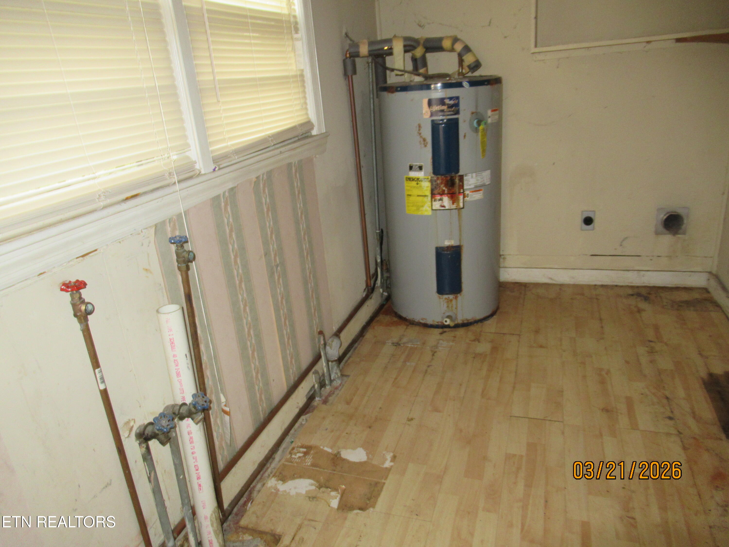 511 Patton Ferry Road Kingston, TN 37763 - Photo 12 of 13 IMG_0617