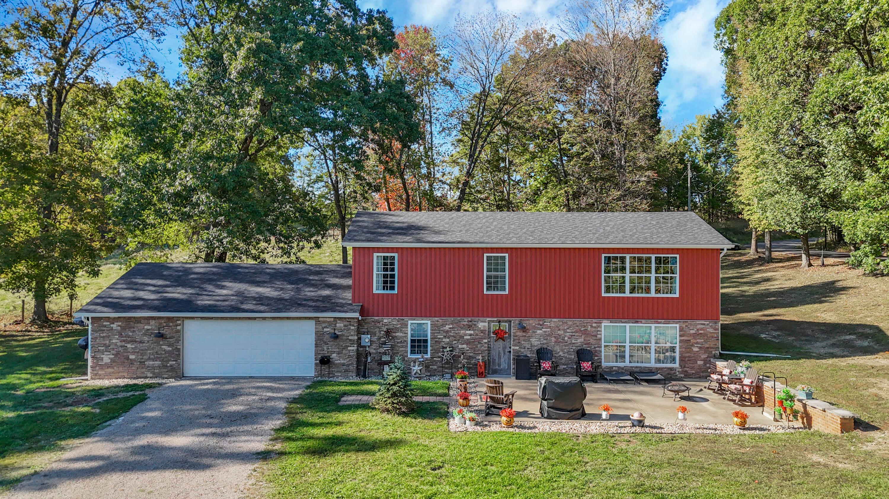 5470 Pleasant Chapel Road Heath, OH 43056 - Photo 2 of 29 3-print-DJI_20251009154819_0004_D