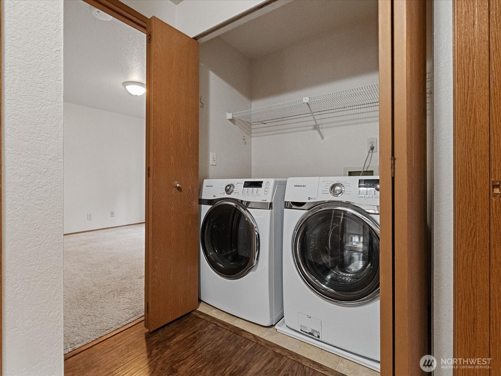 13411 Meadow Road Everett, WA 98208 - Photo 12 of 40 a utility room with dryer and washer