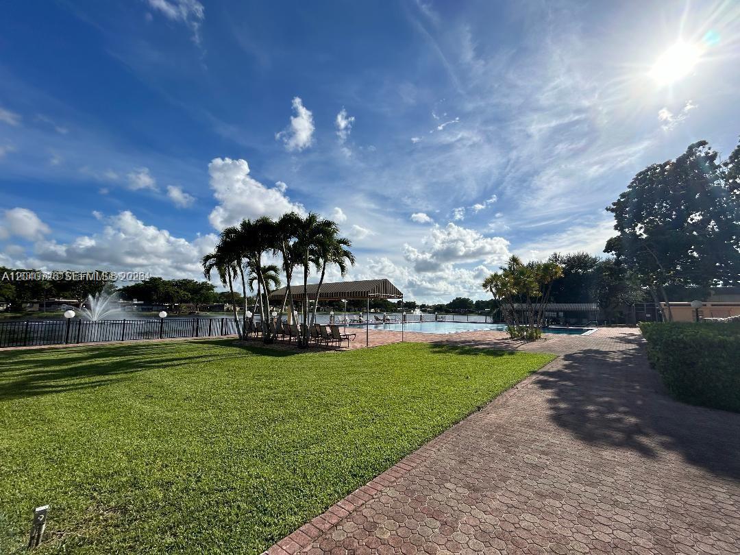 100 Berkley Road, Unit 210 Hollywood, FL 33024 - Photo 12 of 26