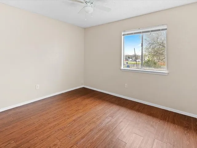 $1,100 | 8412 Garcreek Circle, Unit B, Austin, TX 78724