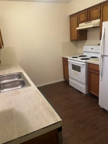 $1,100 | 8412 Garcreek Circle, Unit B, Austin, TX 78724