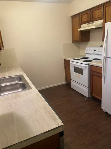 $1,050 | 8412 Garcreek Circle, Unit B, Austin, TX 78724