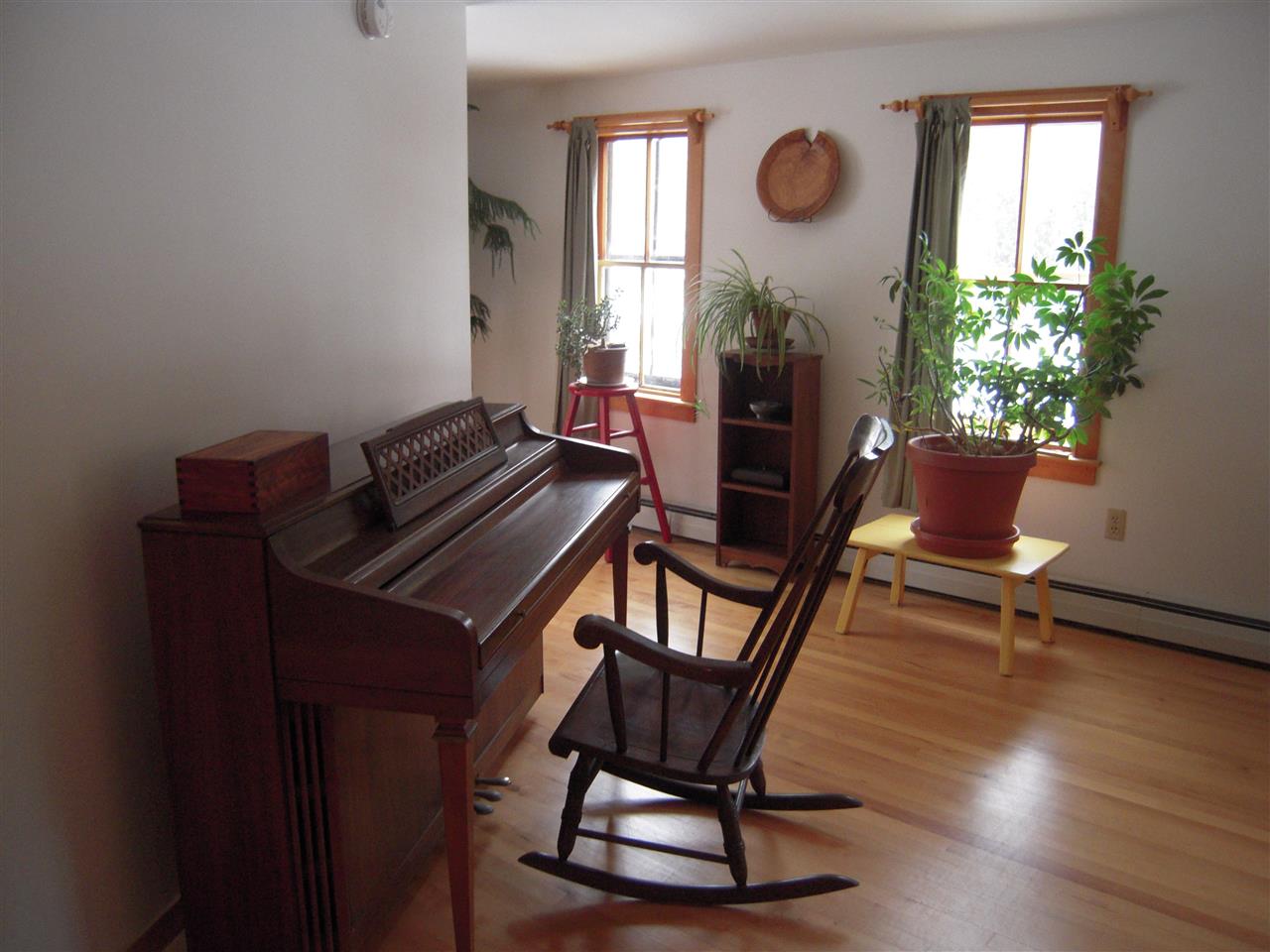641 Rockydale Road Bristol, VT 05443 - Photo 4 of 26